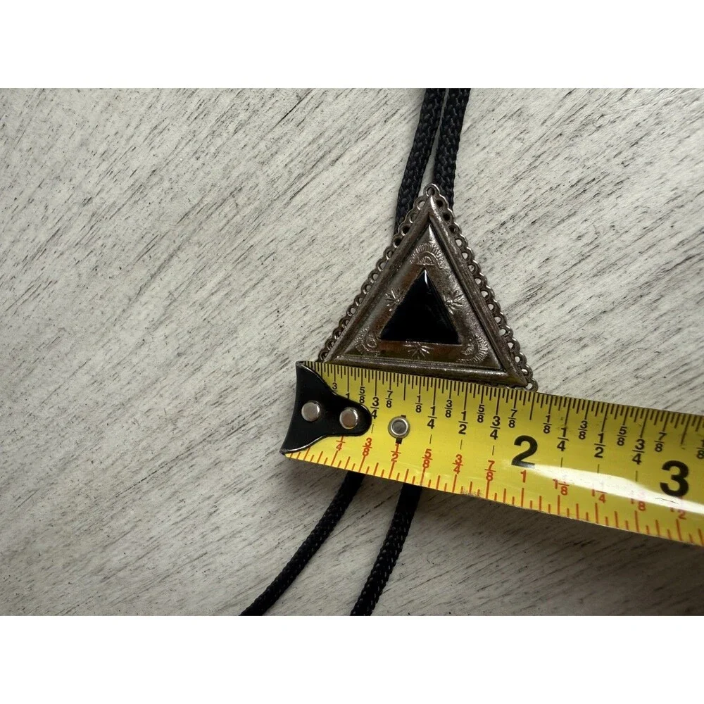 Western Bolo Tie Silver Tone Ornate Triangle Black Onyx or Obsidian Braided Vtg